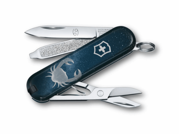 Kleines Taschenmesser Classic SD mit Sternzeichen Krebs Cancer offen